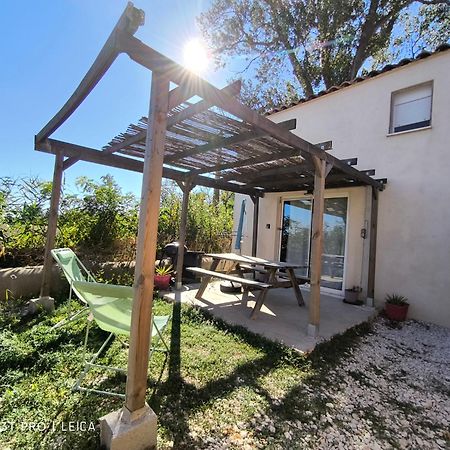 Appartement Au Coeur Des Rizieres Salin-de-Giraud Exterior photo