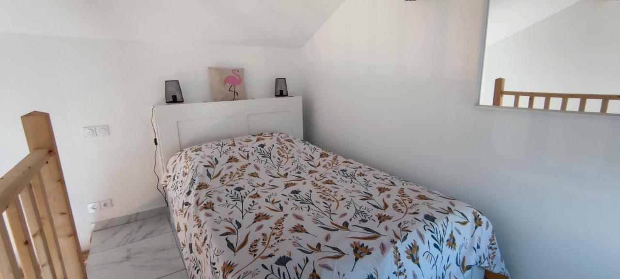 Appartement Au Coeur Des Rizieres Salin-de-Giraud Exterior photo
