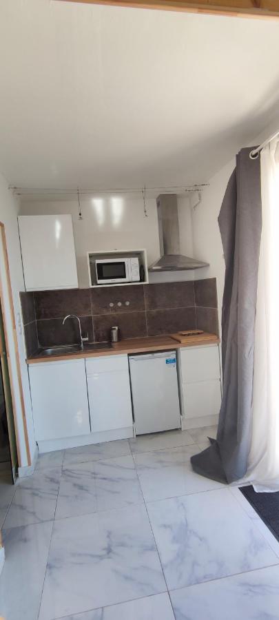Appartement Au Coeur Des Rizieres Salin-de-Giraud Exterior photo